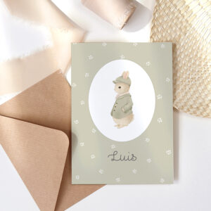 Invitación de papel personalizado de bautizo con el diseño pequeño conejo parte delantera