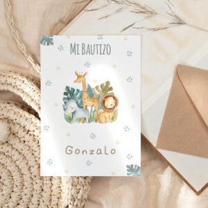 Invitación de papel personalizado de bautizo con el diseño safari parte delantera