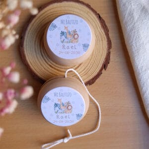yoyo personalizado para bautizo con el diseño safari