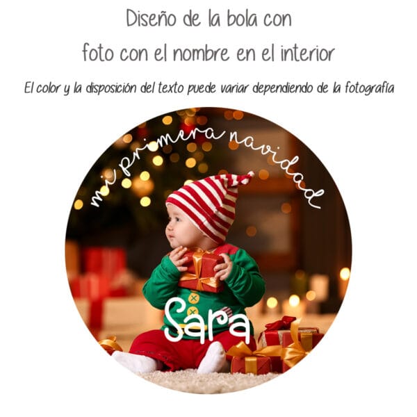 Diseño de la bola de navidad con foto con el nombre puesto en el interior