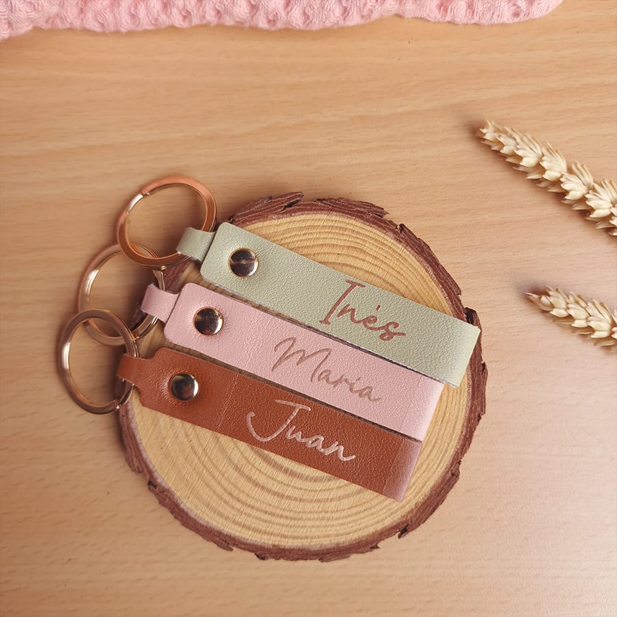 Todos los modelos de los llaveros personalizados para bautizo o comunión