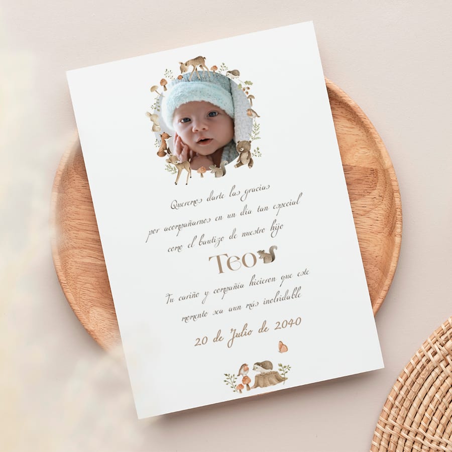 Recordatorio personalizado para bautizo con el diseño bosque con foto